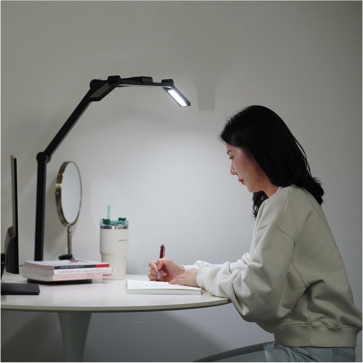 룩스베러 STDL01 스탠드 삼성 시력보호 와이드 책상스탠드