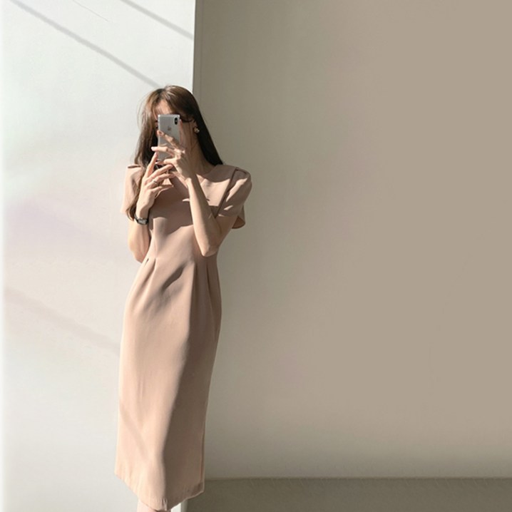 레티고 브이넥 허리라인 심플 롱 원피스