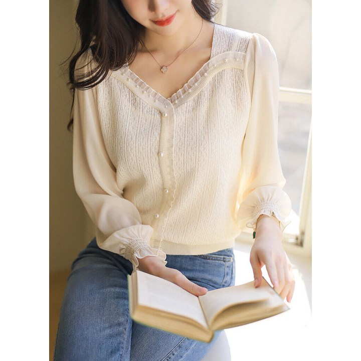 스타일온미 스타일온미  세쥬르 미니 프릴 진주 하트라인 쉬폰 소매 쟈가드 니트 블라우스