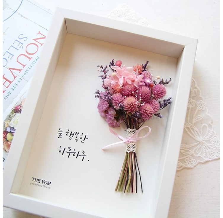 더봄 감성 플라워 캘리액자프리저브드드라이플라워, 천일홍과 핑크수국 자세히 보아야 예쁘다 오래보아야 사랑스럽다 너도 그렇다